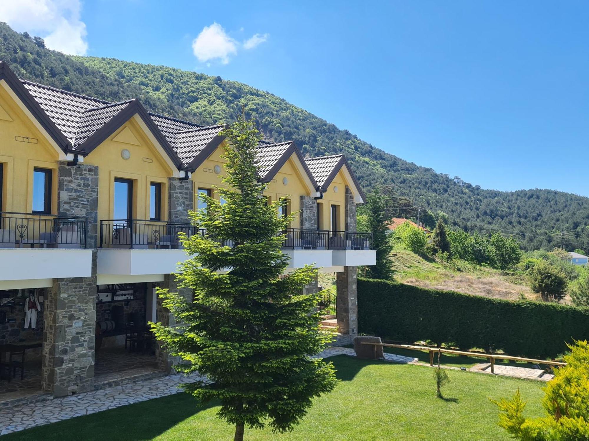 Sofra E Shpatit Hotel เอลบาซาน ภายนอก รูปภาพ